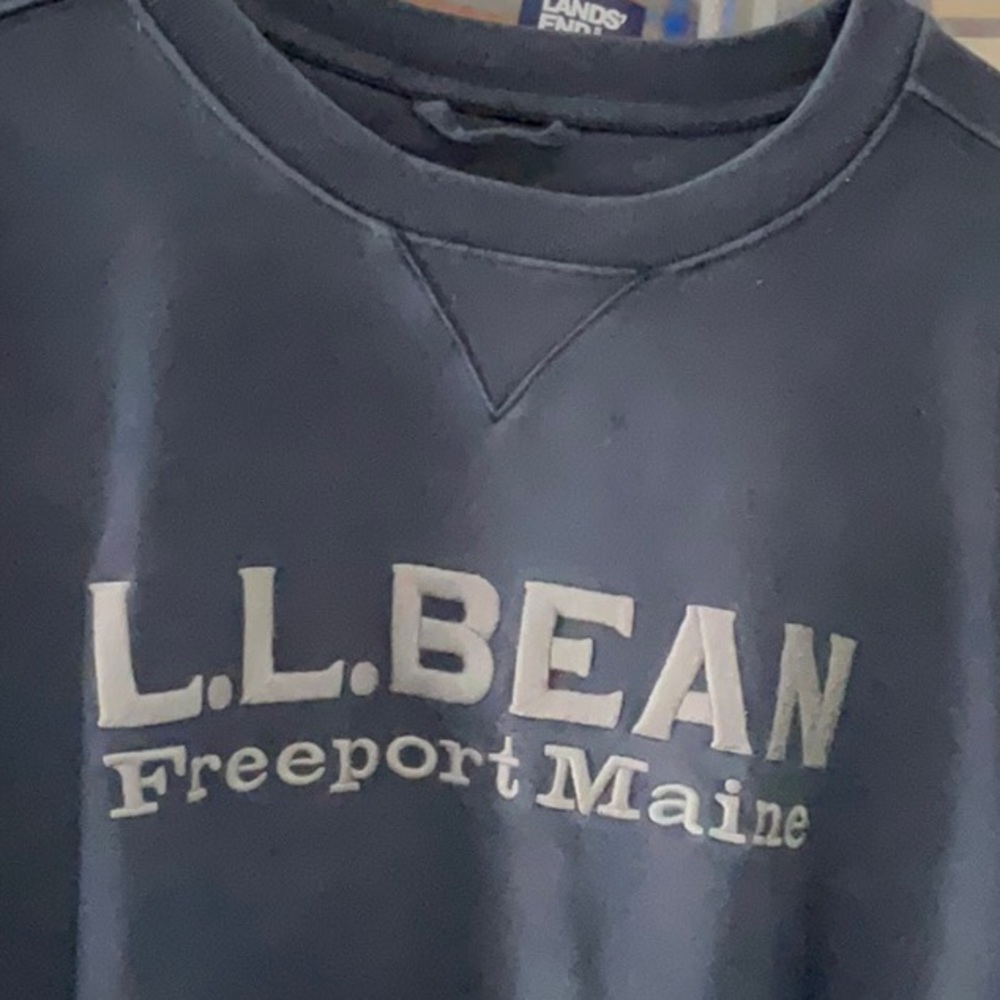 Dark Navy basic sweatshirt with distinctive lettering.